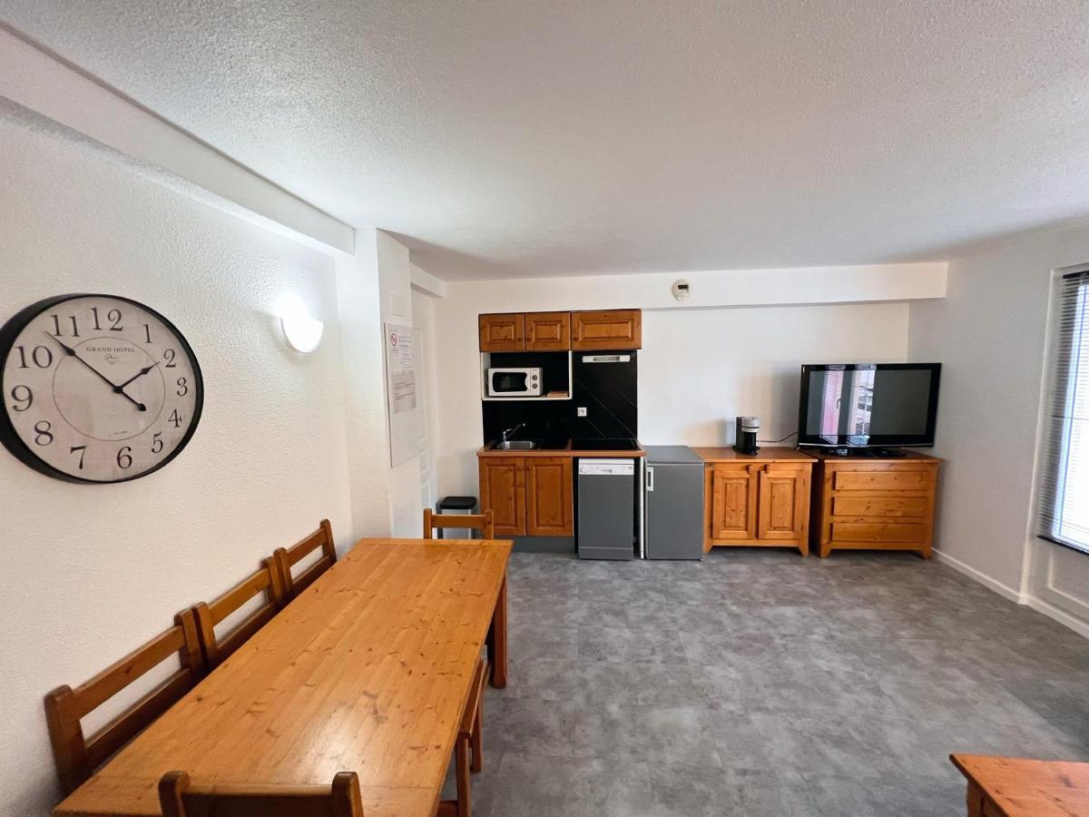 Vars, Appart Spacieux Renove 4 Couchages Dans Chalet Vars  Extérieur photo