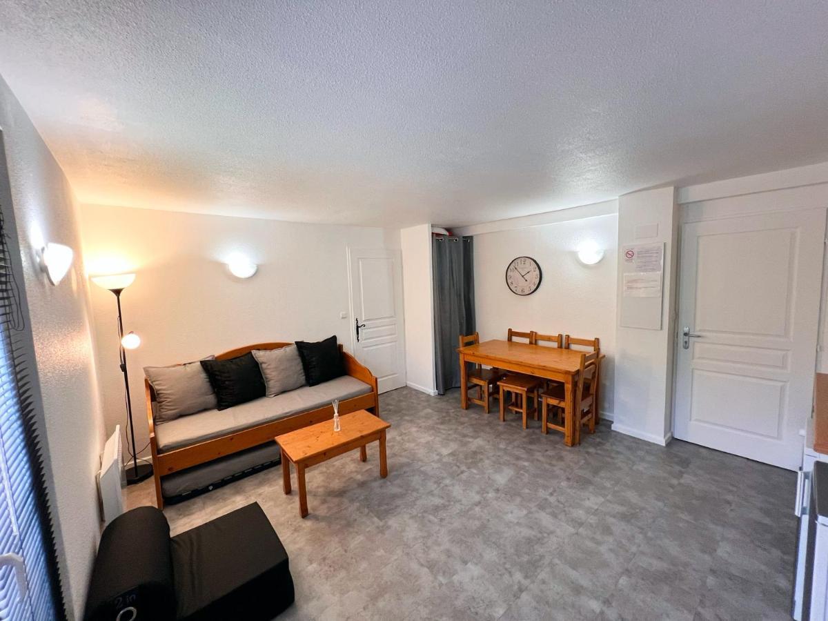 Vars, Appart Spacieux Renove 4 Couchages Dans Chalet Vars  Extérieur photo