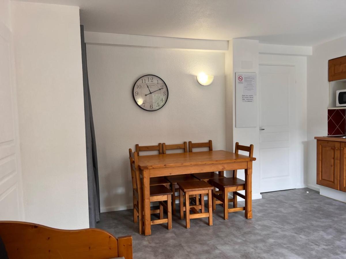 Vars, Appart Spacieux Renove 4 Couchages Dans Chalet Vars  Extérieur photo